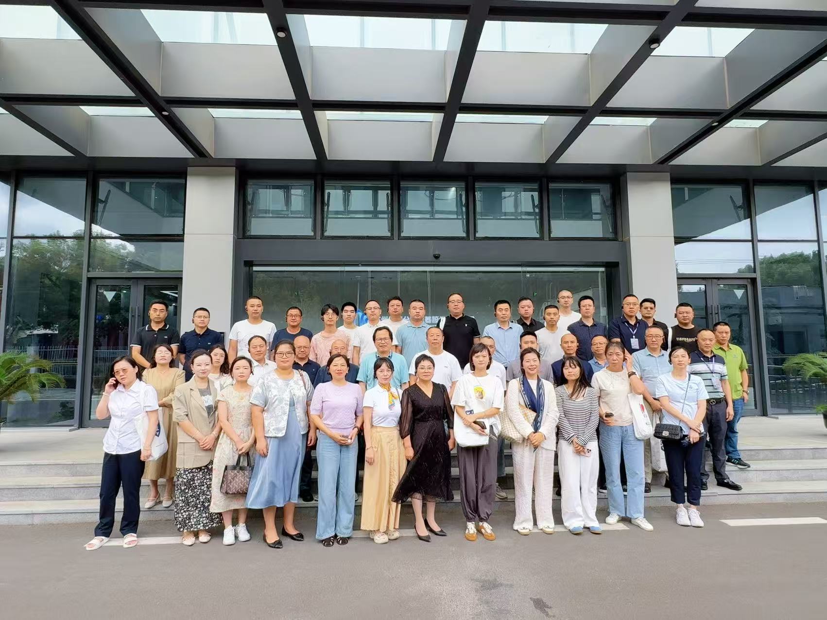 第二期绵阳专精特新企业家班聚焦开云足球体育_开云足球(中国)实践